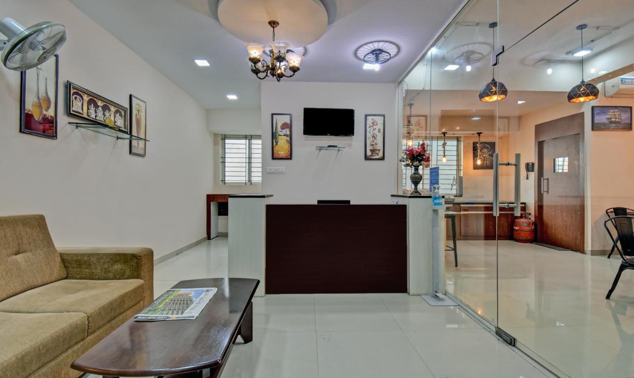 Treebo Trend Apple Tree Apartment & Suites Bangalore Esterno foto