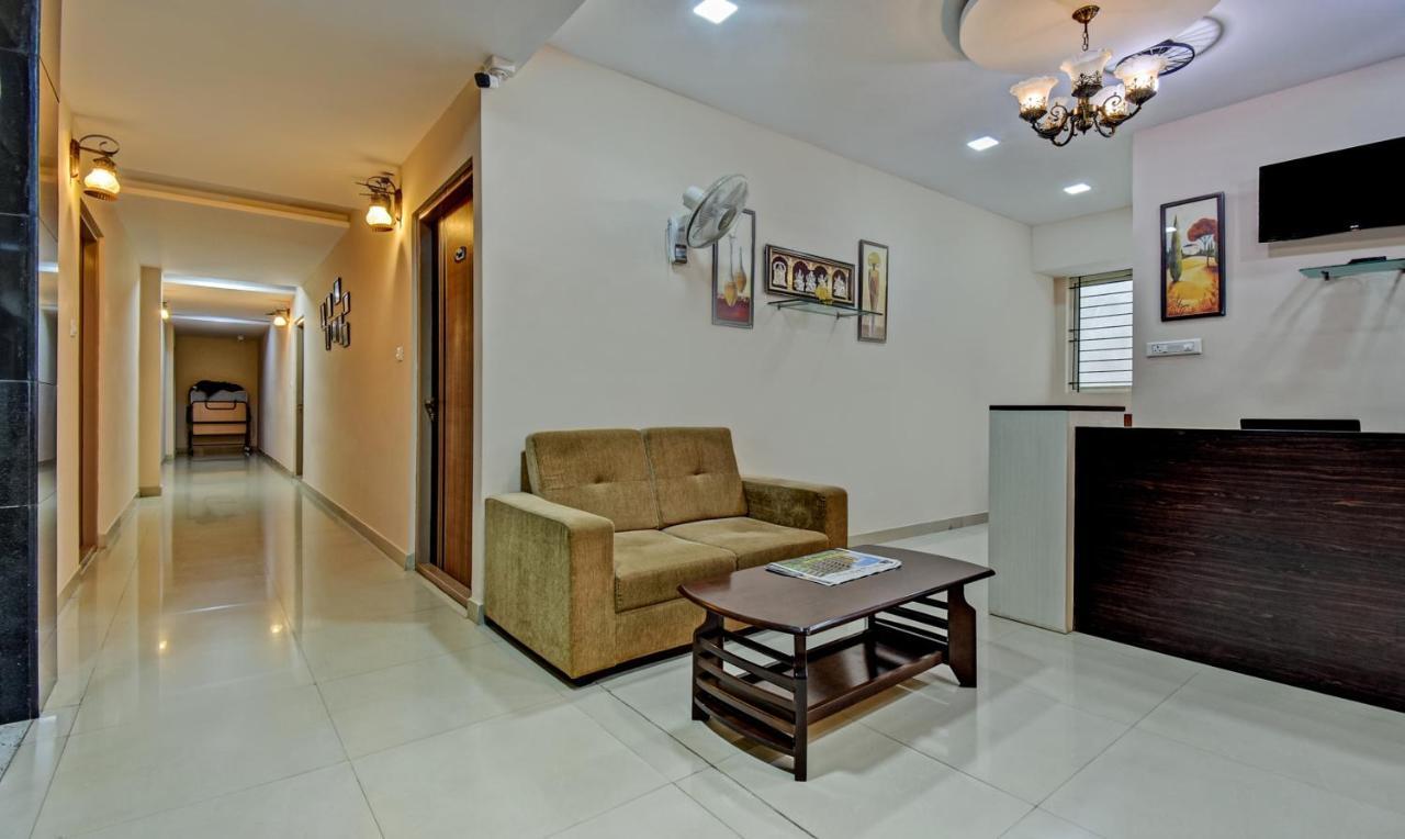 Treebo Trend Apple Tree Apartment & Suites Bangalore Esterno foto