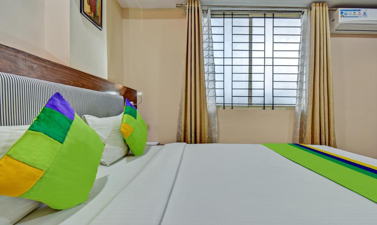 Treebo Trend Apple Tree Apartment & Suites Bangalore Esterno foto